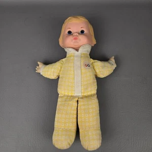 Fisher Price Toys Vintage 1975 Miele Baby Doll Peluche Sitter Biondo e Blu - Foto 1 di 14