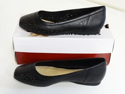 WOMEN'S HUSH PUPPIES Black charee callies perf leather flats 7 wide - Image 1 of 4