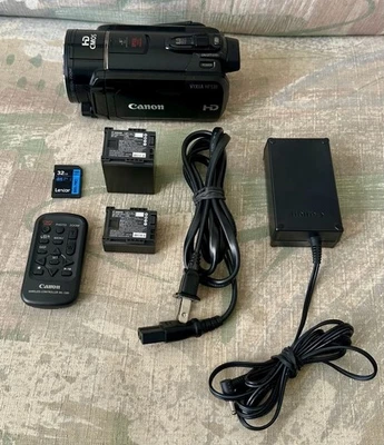 Canon VIXIA HF S30 Full HD 1080HP AVCHD 32GB Flash Camcorder BUNDLE - Wow!! - Image 1 of 4