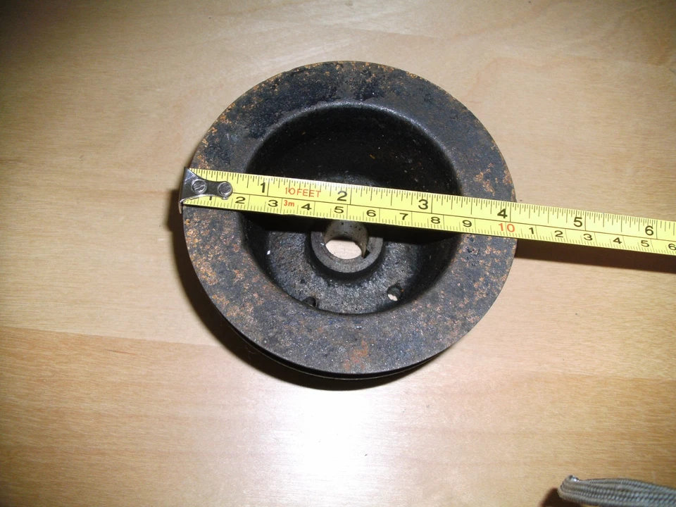 Triumph Herald/Spitfire Fan/Water Pump Pulley 201329 - Image 1 of 4