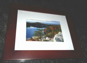 KUNSTFOTO - HERBST AM SEE - GERAHMT - MATTIERT - 12,25" x 10,25" - Bild 1 von 3