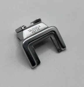 Yashica J Series SLR Hot Shoe Flash Attachment for Yashica SLR Cameras - Picture 1 of 3