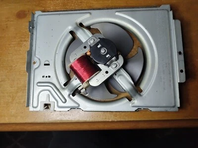 Samsung Microwave model ME18H704SFS motor and fan assembly part # SMF-U2070B - Image 1 of 3