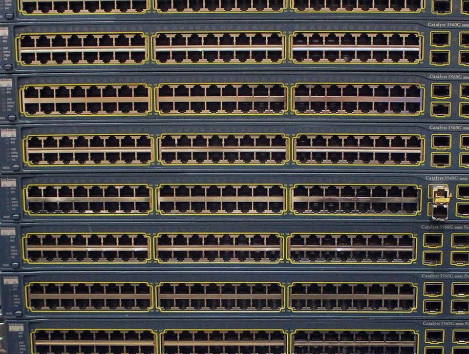 Cisco Catalyst WS-C3560G-48TS-S Gigabit Switch 3560G  **3-Year Warranty!** - Image 1 of 1