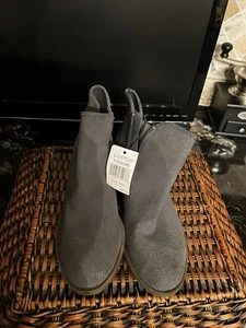 gerona costco boots - Picture 1 of 4