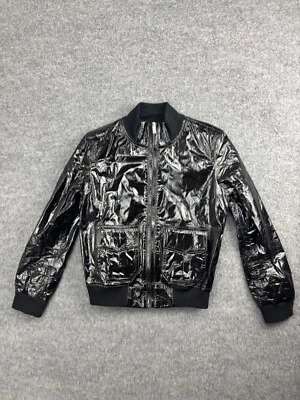 Женская кожаная куртка из овечьей кожи R13 M черная лакированная с карманами на молнии и ложным воротником - Изображение 1 из 4