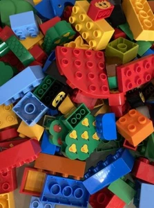 Lego DUPLO Bundle 1/2 Kilo kg 500g Of Mixed Bricks Blocks inc 1 Figure or Animal - Picture 1 of 8