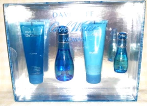 NEW Davidoff Cool Water Woman 4 Pc Toiletry Gift Set Shower Gel Lotion Perfume - Picture 1 of 3