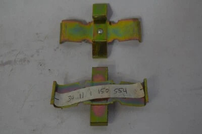 BMW 633CSi 528i 733i E12 E24 E23 4-Piston Front Brake Pad Hardware 34111150554 — 第 1/4 张图片