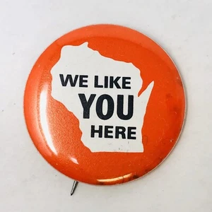 Pin de recuerdo de Wisconsin We Like You Here de colección con botón - Imagen 1 de 3