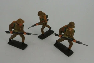 Posten 3 Stück Lineol 5/64 Englische Soldaten im Sturm ab 1934 (88303) - Picture 1 of 10