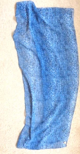 CALVIN KLEIN OBLONG SCARF BLUE ANIMAL PRINT SIZE 14 X 72 - Picture 1 of 7