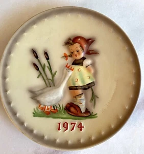 M.J. Goebel Hummel Himmlischer Engel 1974 Teller NEU! - Bild 1 von 2