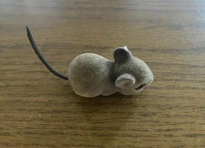 Figura de ratón flocado Josef Originals de colección  Foto 1 de 4