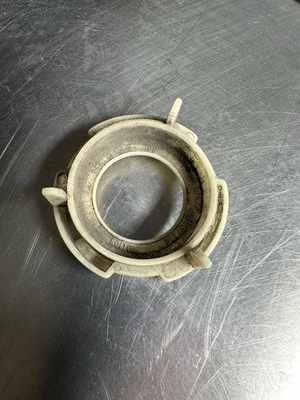 Anillo retenedor bombilla faros Nissan Frontier Pathfinder Xterra 9007 usado OEM Foto 1 de 2