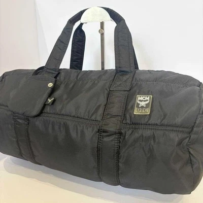 MCM Bolso de Mano Bolso de Viaje Mediano Logo Nylon Negro Unisex Para Hombre USADO DE JAPÓN Foto 1 de 4