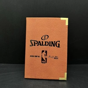 Spalding offizielles NBA Basketball Spiel Ball Portfolio/Ordner/Notizbuch 6” x 9” - Bild 1 von 5