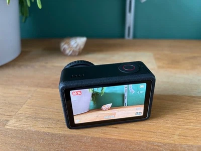 DJI Osmo Action 5 Pro mit Refresh Plan bis 29.01.2027 und viel Zubehör - Bild 1 von 4