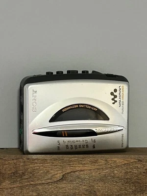Reproductor de casete Sony Walkman WM-FX195 mega bajo Foto 1 de 2