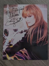 Wynonna Judd Autograph