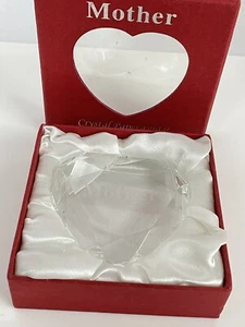 Pisapapeles Cristal Forma Corazón Regalo Día de la Madre Corazón Transparente con Caja - Imagen 1 de 6