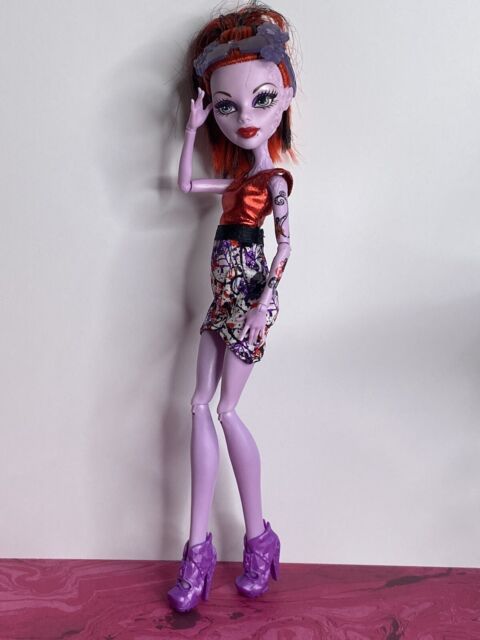 BONECA MONSTER HIGH OPERETA MATTEL CBP34/CBP37