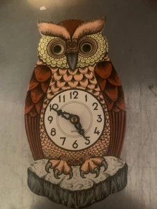 Antico orologio gufo tedesco in legno con occhi in movimento, COSÌ COM'È - BEx au5 - Foto 1 di 3