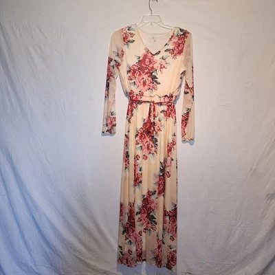 Maxi Vestido Versona Rosa Manga Larga Floral Con Superposición de Malla Talla Pequeña Foto 1 de 4