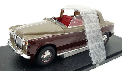 Cult 1/18 Scale CML173-1 - Rover 110 P4 - Grey/Maroon - Image 1 of 4