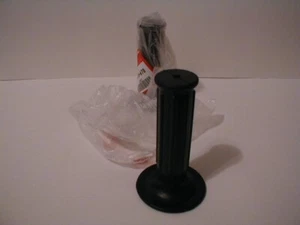 *1EA OEM HONDA GRIP SET CT70 1975 to 1978 53165-116-670 53166-116-670 (19GL&R) - Picture 1 of 1