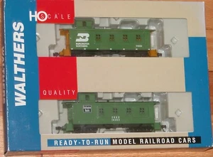 HO WALTHERS 30' 4-WINDOW CABOOSE CB&Q STYLE 2-PK BURLINGTON NORTHERN BN ROUTE - Picture 1 of 1