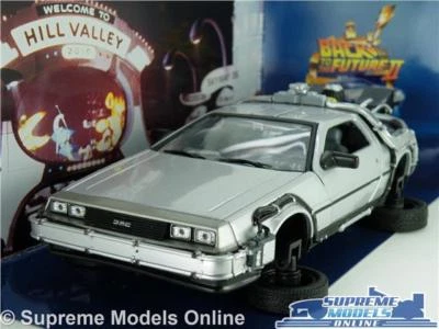 BACK TO THE FUTURE II FLYING DELOREAN MODEL CAR 1:24 SCALE LARGE FILM 2 TWO K8 - Image 1 of 4