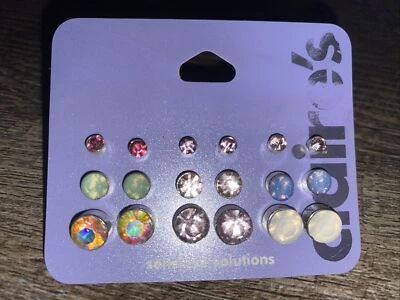 Juego de 9 pendientes de diamantes de imitación esmerilados pastel Claire’s rosa azul verde  Foto 1 de 3