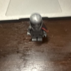 New Lego Captain Phasma 75103 Star Wars Minifigure (Rounded Mouth Pattern)