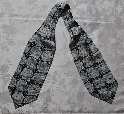 BUFANDA CABALLERO VINTAGE AUTÉNTICA GEOMÉTRICA SEDA GRIS AZUL DOBLE LARGA CORBATA HOMBRE Foto 1 de 3