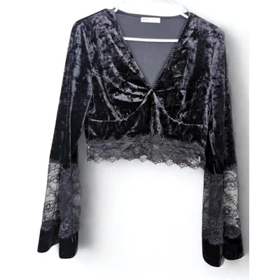 Romwe Womens Velvet Top Sz M Black Crop Babydoll Lace Bell Sleeve Witchy Fairy  - Image 1 of 4