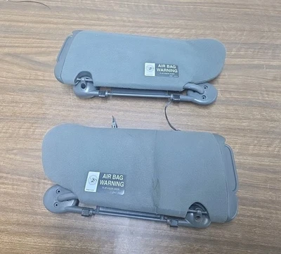 (Par) 2000-2005 Buick Lesabre LH e RH lados VD conjunto de quebra-sol pano cinza fabricante de equipamento original - Imagem 1 de 4