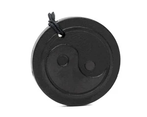 Colgante grabado shungita 3D círculo Yin Yang XL con cordón shungita - Imagen 1 de 3