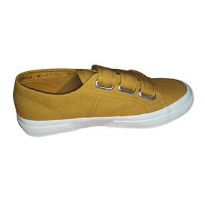 Scarpe Gialle Superga, Collezione Estate 2022 - Stileo.it