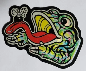 Adesivo distributore automatico FLOWER POWER--FROG e FLY--NUOVO-Vintage (1999) (#322) - Foto 1 di 2