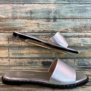 Charles David Slide Sandal Womens Sz 7.5M Silver Leather Low Heel Slip On Casual - Picture 1 of 10
