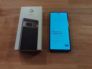 Degoogled Pixel 7 - GrapheneOS - Calyx OS - 128 GB - Obsidian Black (Unlocked) - Zdjęcie 1 z 5