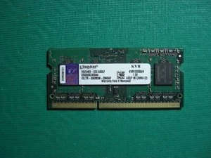 MODULO  RAM KINGSTON da 4 GB  DDR3    KVR13S9S8/4   1,5V. - Foto 1 di 1