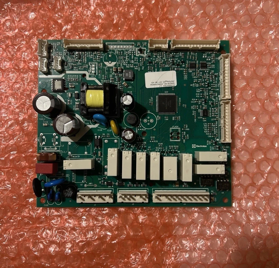 5304534600 OEM Electrolux Frigidaire Refrigerator Main Control Board  - Image 1 of 1