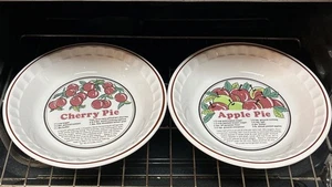 (2) Sunnycraft Vtg Apple / Cherry Pie Deep Dish Pie Plate 11" Made In Korea - Picture 1 of 5