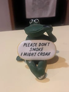 Vintage Please Don't Smoke I Might Croak Frog Figurine Ceramic Shelf Sitter - Picture 1 of 7