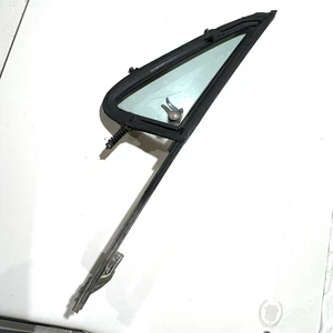 1982-1991 Chevrolet C/K vent glass (LH driver-side) wing window (C10-K30) - Picture 1 of 12