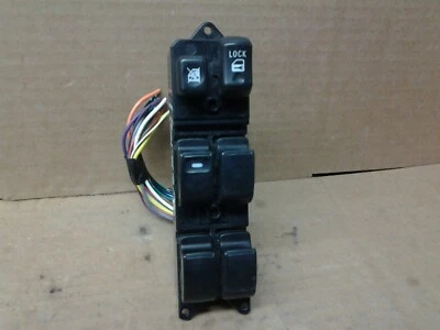 Главный выключатель стекла 2007-2009 Mitsubishi Outlander  - Изображение 1 из 3