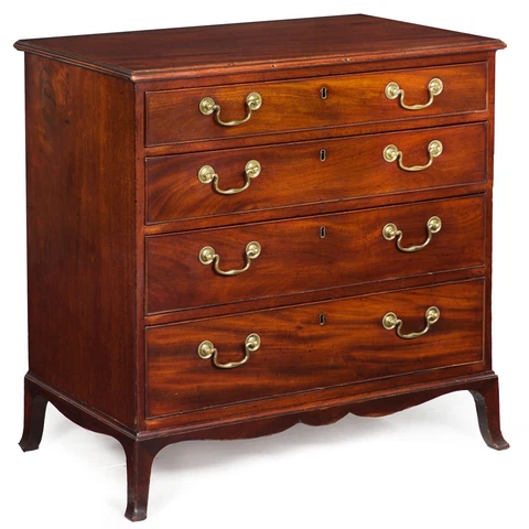 English George III Mahogany Chest of Drawers Dresser on Flared Feet, circa 1790 Cover