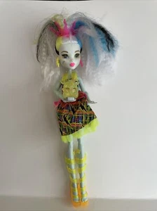 Monster High Frankie Stein Electrified High Voltage 11" Doll Beastie Lights Up  - Picture 1 of 4